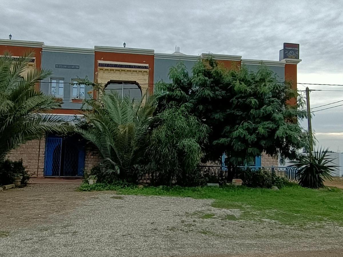 Hotel L'Hirondelle de Kelibia : Chez Amou Extérieur photo