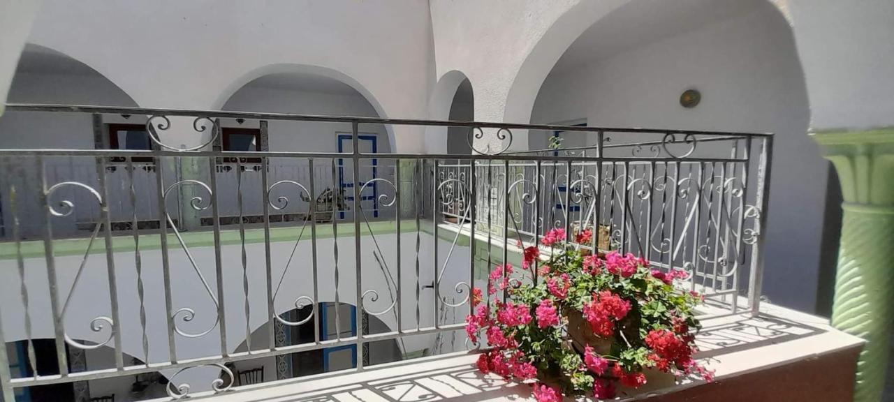 Hotel L'Hirondelle de Kelibia : Chez Amou Extérieur photo