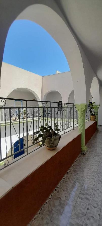 Hotel L'Hirondelle de Kelibia : Chez Amou Extérieur photo