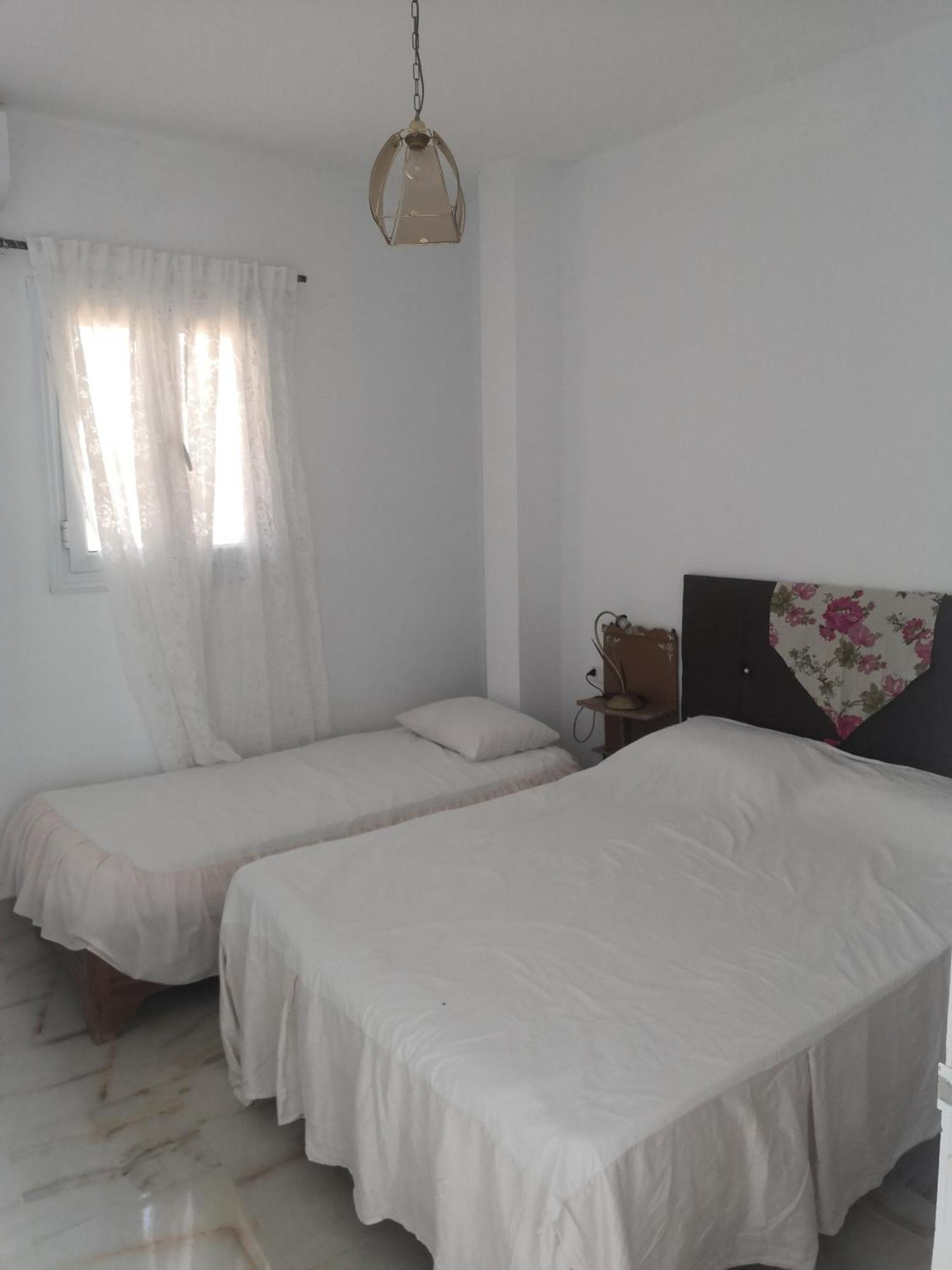 Hotel L'Hirondelle de Kelibia : Chez Amou Chambre photo